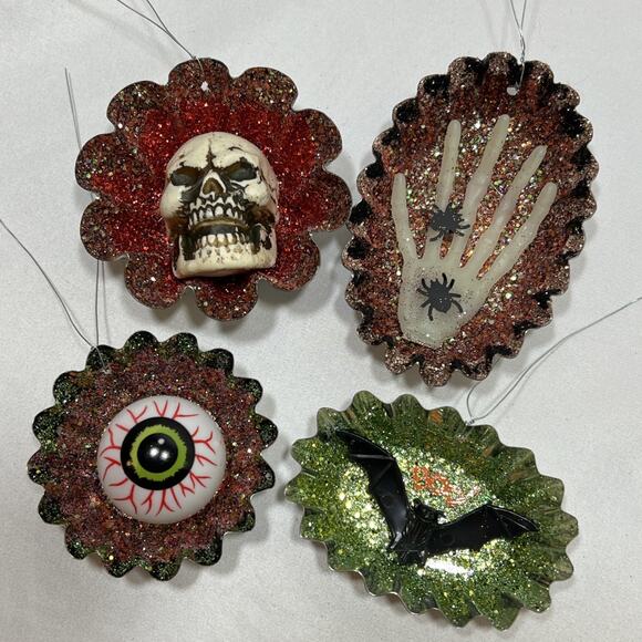 Handmade Other - Vintage Tart Tin Dioramas Set of 4 Halloween Ornaments Eye Skull Bat Boo Hand